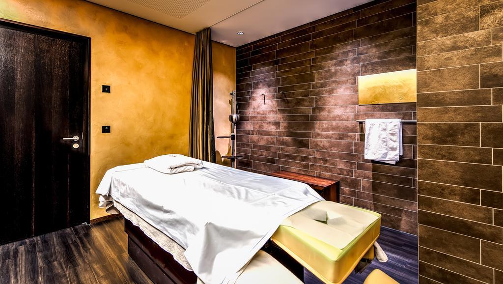 Small Luxury Hotel Wellnesshotel Golfpanorama 리퍼스빌 외부 사진