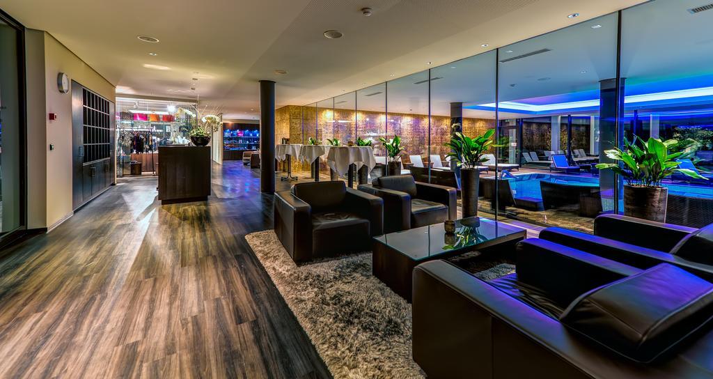 Small Luxury Hotel Wellnesshotel Golfpanorama 리퍼스빌 외부 사진