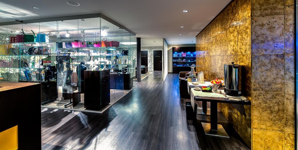 Small Luxury Hotel Wellnesshotel Golfpanorama 리퍼스빌 외부 사진